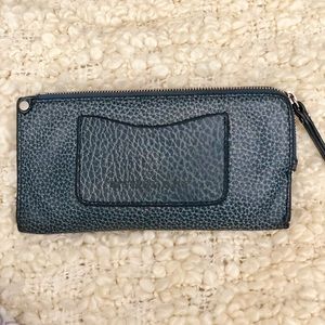 Women’s Burberry Wallet (blue)